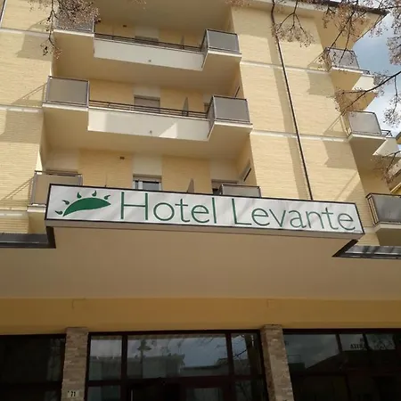 Adriatico Family Village מלון גאטאו א מארה