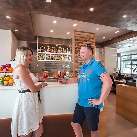 Adriatico Family Village 3*