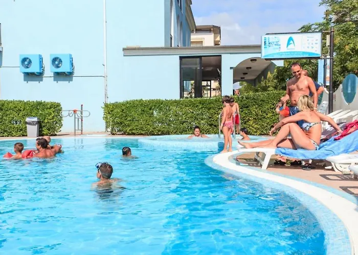 מלון Adriatico Family Village גאטאו א מארה