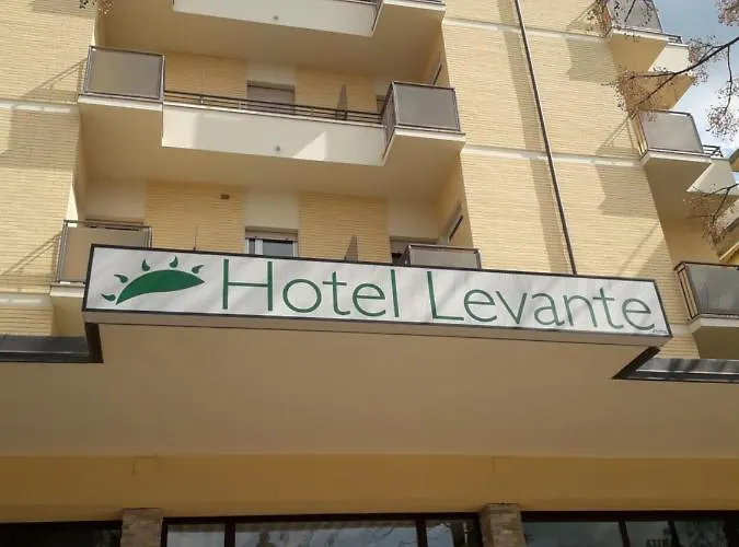 Adriatico Family Village מלון גאטאו א מארה