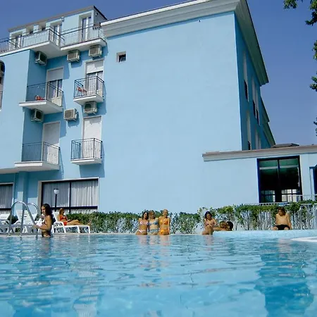 Adriatico Family Village 3* 加提欧马里