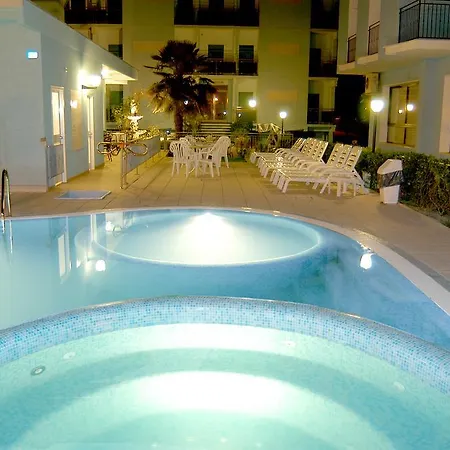 酒店 Adriatico Family Village