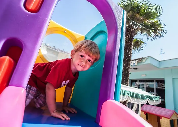 Adriatico Family Village 3*